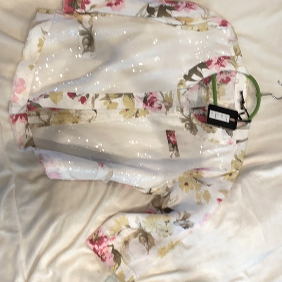 Sequenced front jacket with three-quarter sleeves - Picture 1 of 5